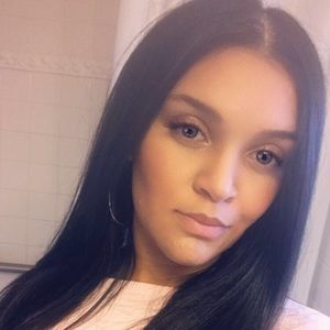 Meet your Posher, Mackenzie